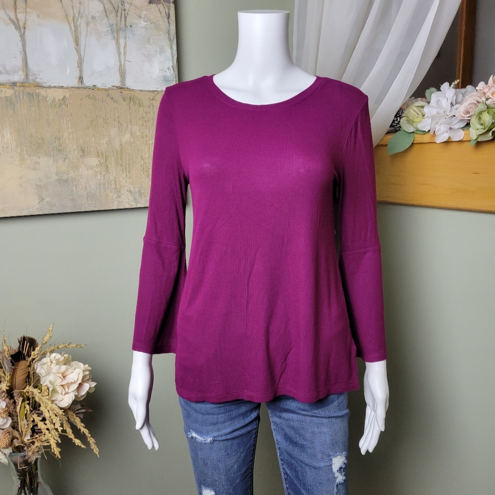 Old Navy Ribbed Knit Top - Picture 1 of 9